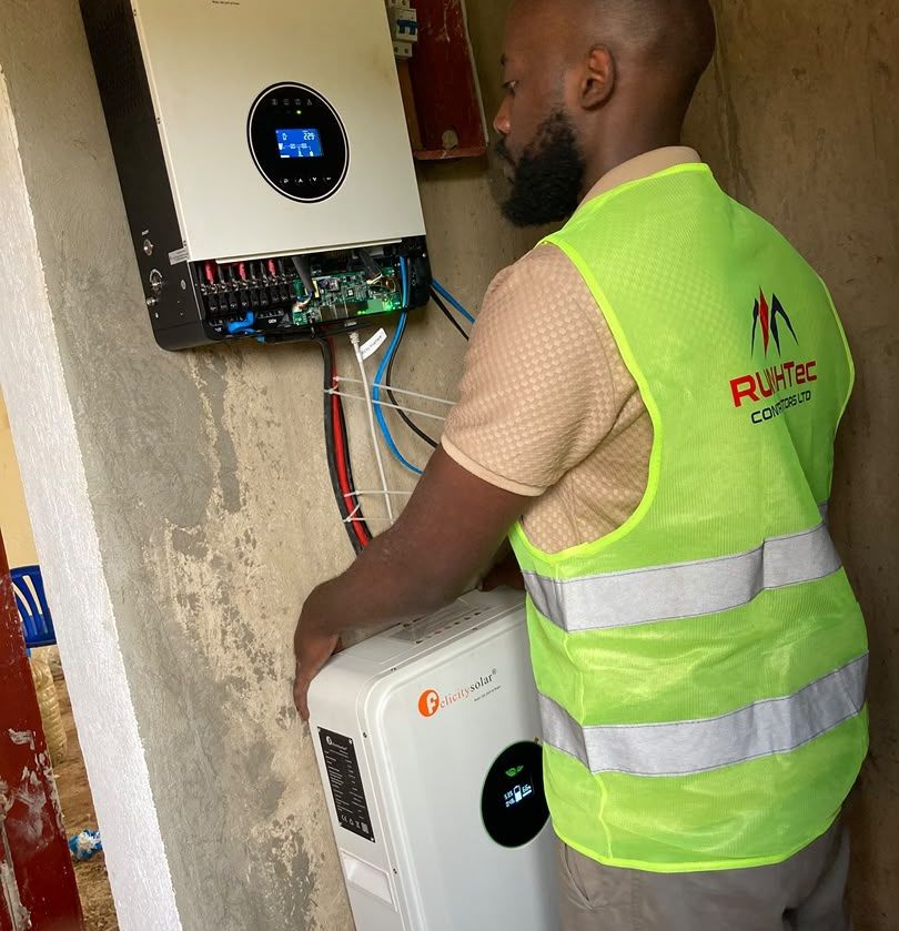 Hybrid solar installation